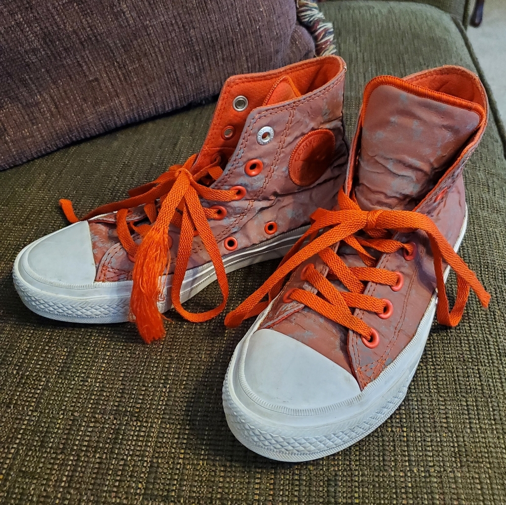 Womens Sz 5.5 Converse Chuck II Reflective